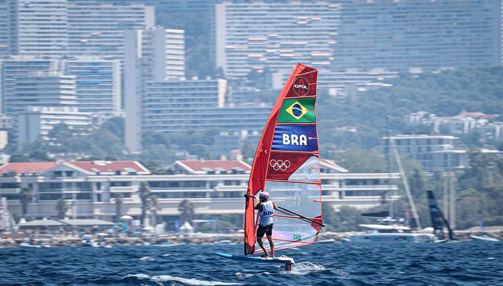 Mateus Isaac faz preparação na Inglaterra para Mundial de IQFoil