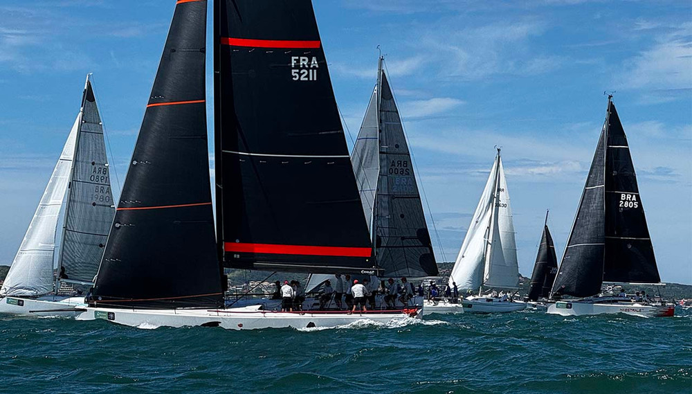 Energisa Búzios Sailing Week 2026 tem regata longa em Geribá