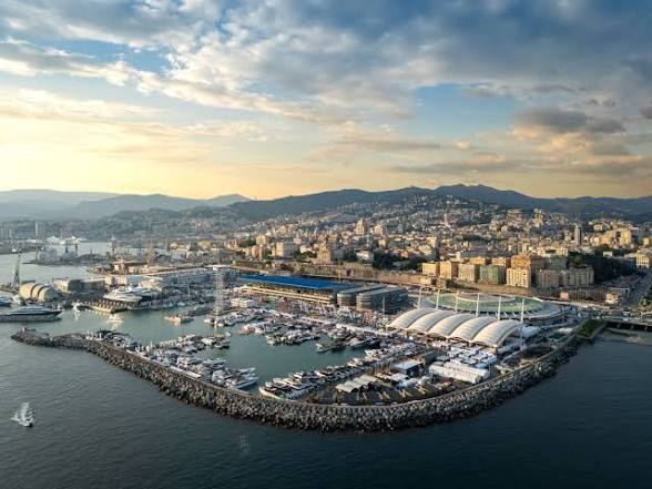 Vista geral da área do Salone Nautico e do Waterfront di Levante, em Gênova. Divulgação: Salone Nautico di Genova