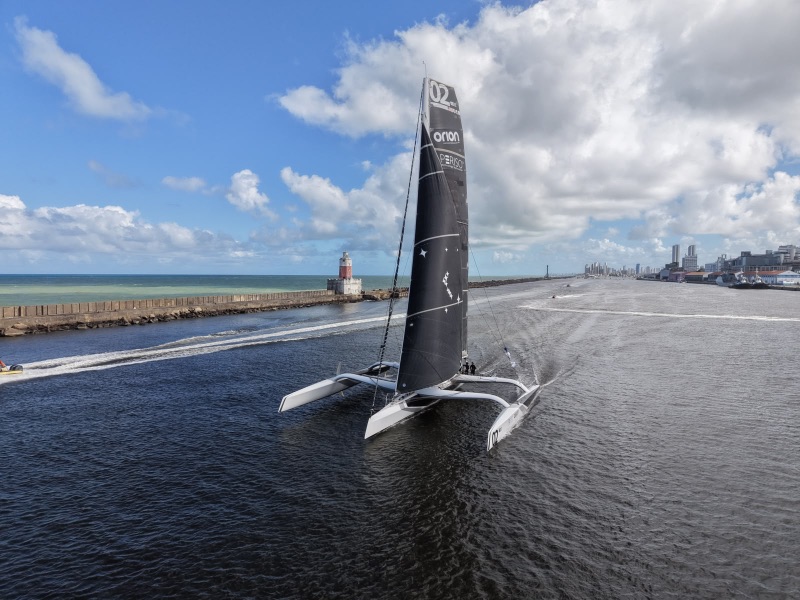 Refeno 2026: estreante Orion crava novo recorde e conquista a Fita Azul na travessia Recife–Fernando de Noronha